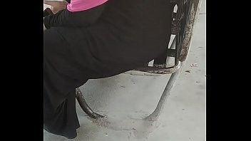 Play Desi burqa gand