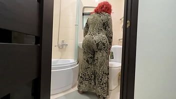 Play He lifted his skirt and inserted a dick in mature anal