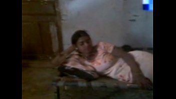 Play Indian mami fucking sex