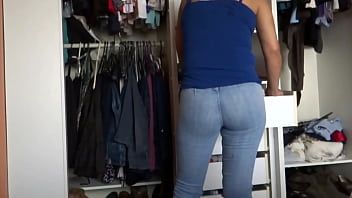 Play The big ass of a 58-year-old Latin mother, she shows it off in jeans, panties and naked