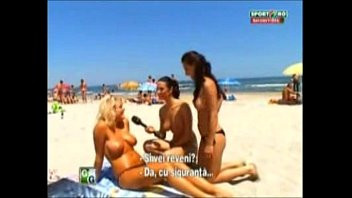 Play Goluri si Goale ep 10 Gina si Roxy (Romania naked news)