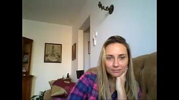 Play Raluca de la Bucuresti se dezbraca