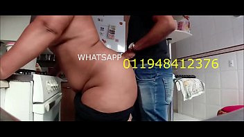Play Desirie Montez na Cozinha